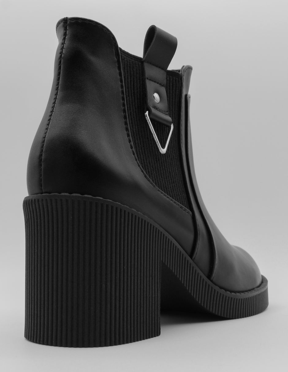 Botín con tacón Doro en Piel vegana – Negro