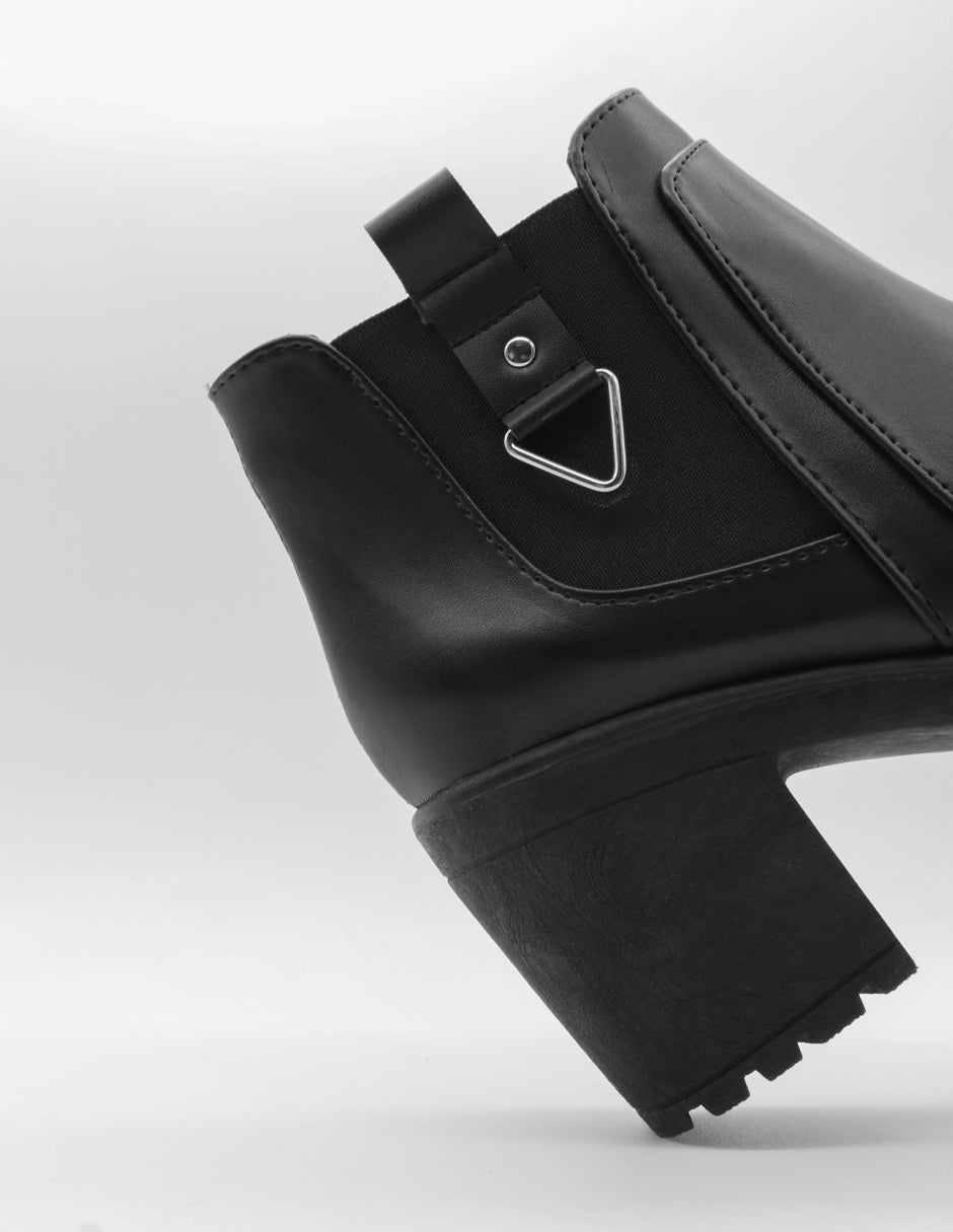 Botín con tacón Noa en Piel vegana – Negro