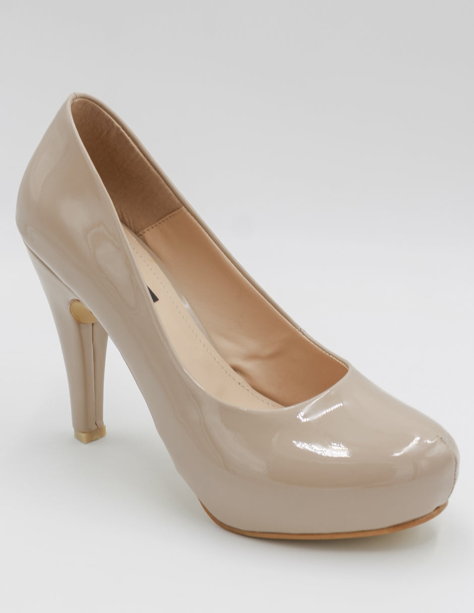 Charol,Mujer,RBCOLLECTION,Beige ,Beige,Beiges,Para,0,Zapatillas,OI24,RBL,261124,1 tiempo,Piel vegana,Con canales antiderrapantes,11 cm,,Redonda,0,Tacones,Cloudsteps,,Plantilla acojinada,,,Classy