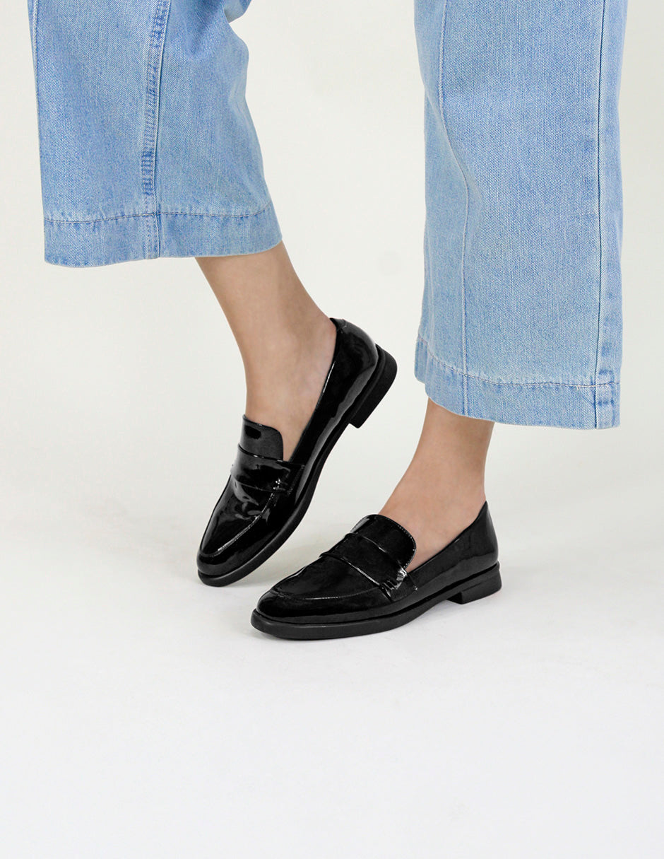 Mocasines Tender en Charol – Negro