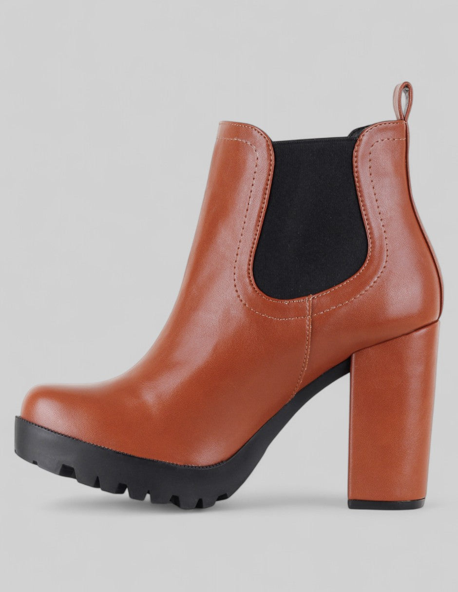 Botín con tacón Tender en Piel vegana – Café