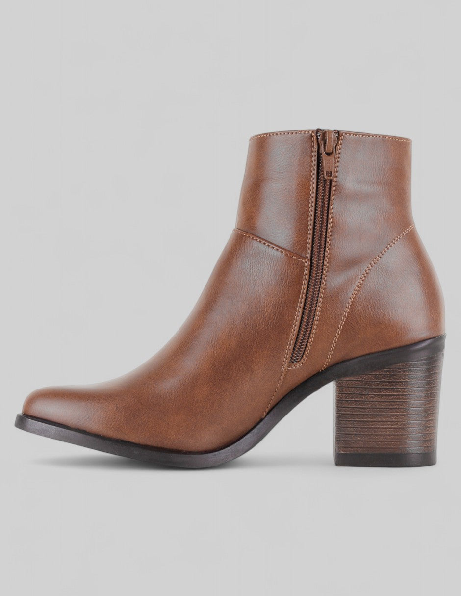 Botín con tacón Tender en Piel vegana – Café