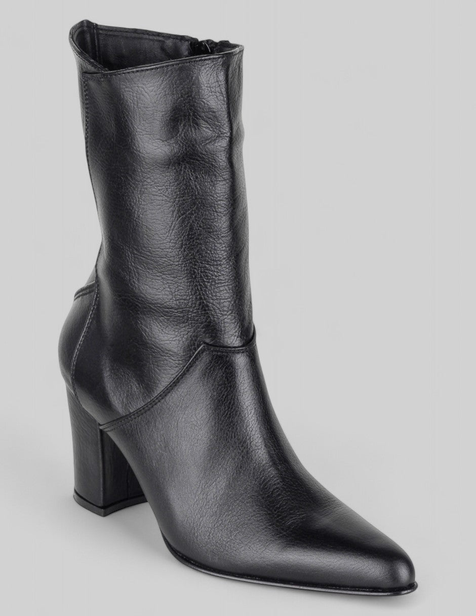 Botín con tacón Exterior Piel Color Negro Para Mujer De RBCOLLECTION