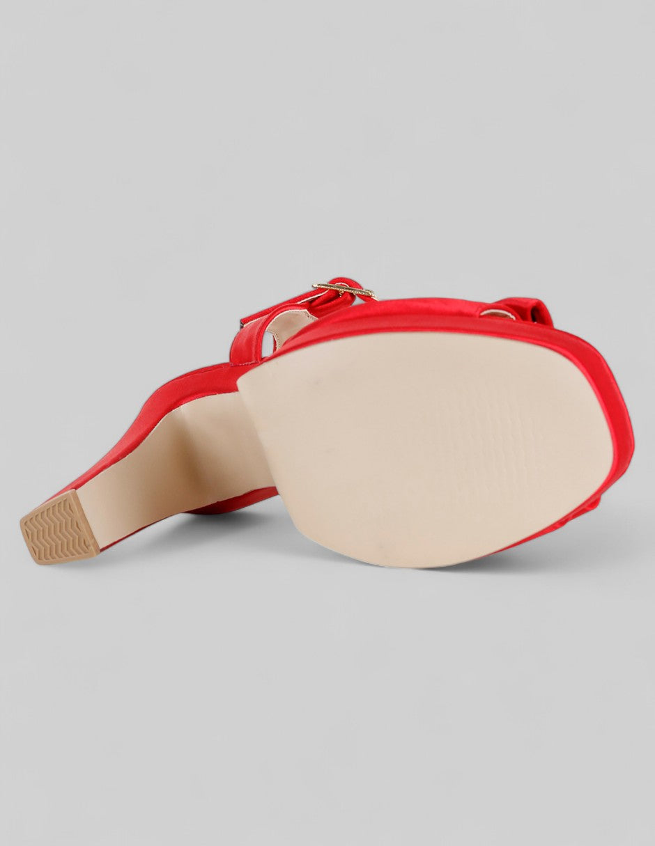 Sandalia con tacón Doll en Textil – Rojo