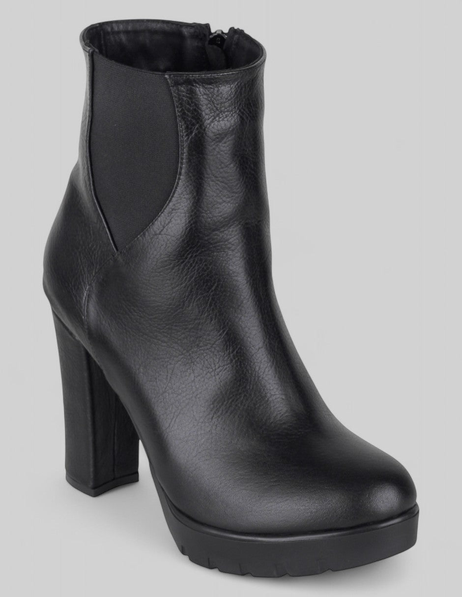 Botín con tacón Exterior Piel Color Negro Para Mujer De RBCOLLECTION