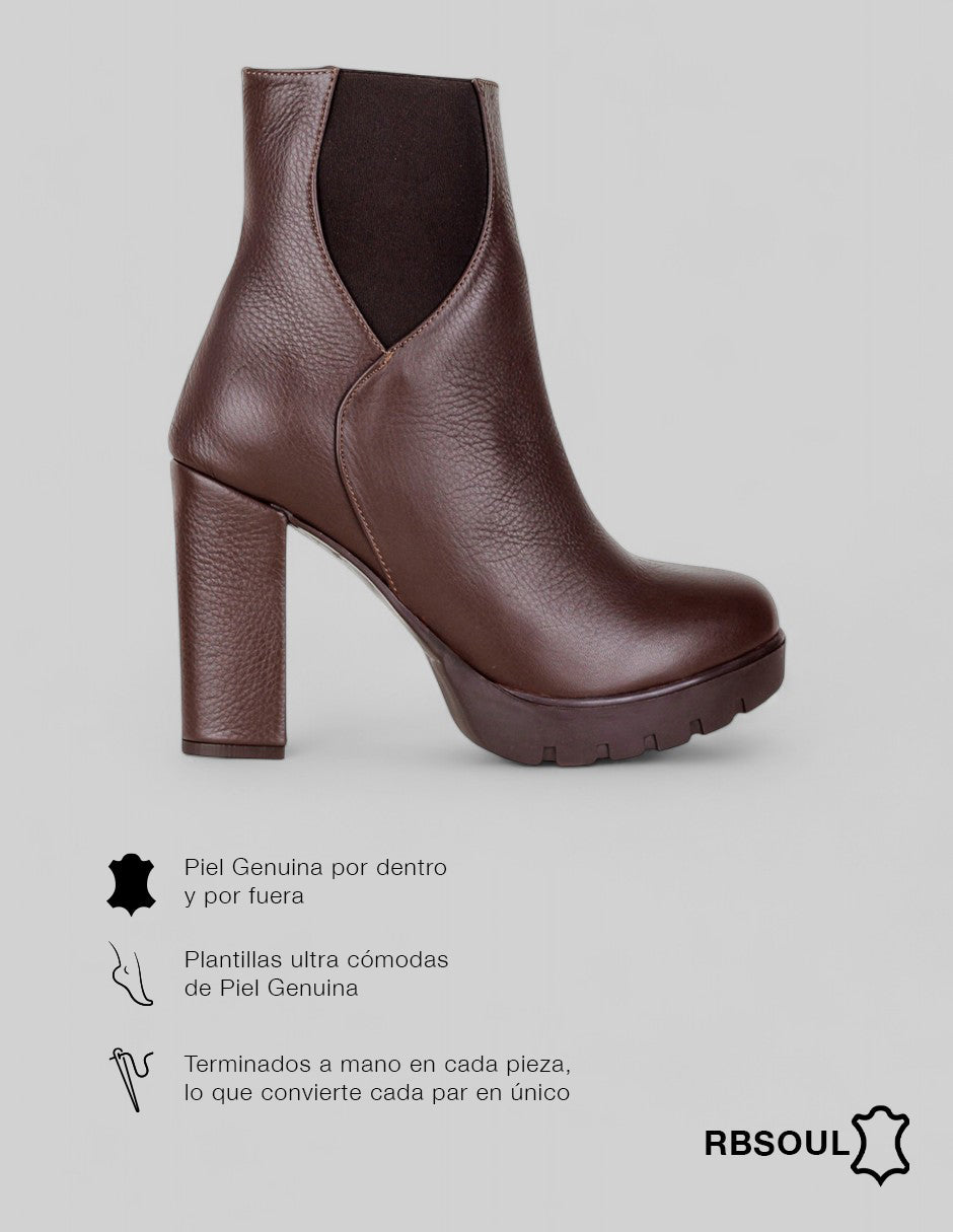 Botín con tacón Signature Line en Piel – Café