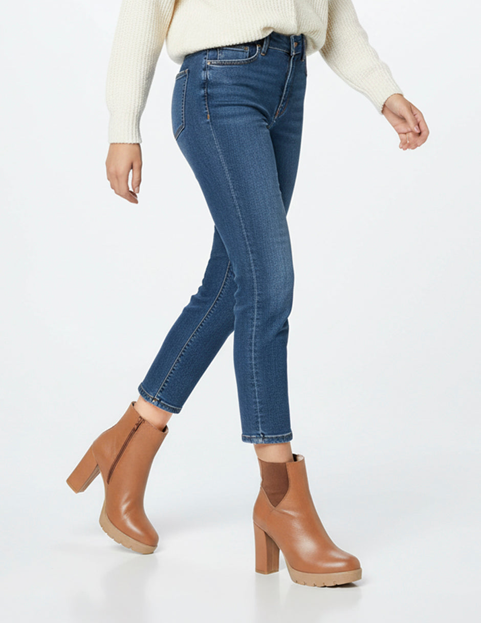 Botín con tacón Signature Line en Piel – Café