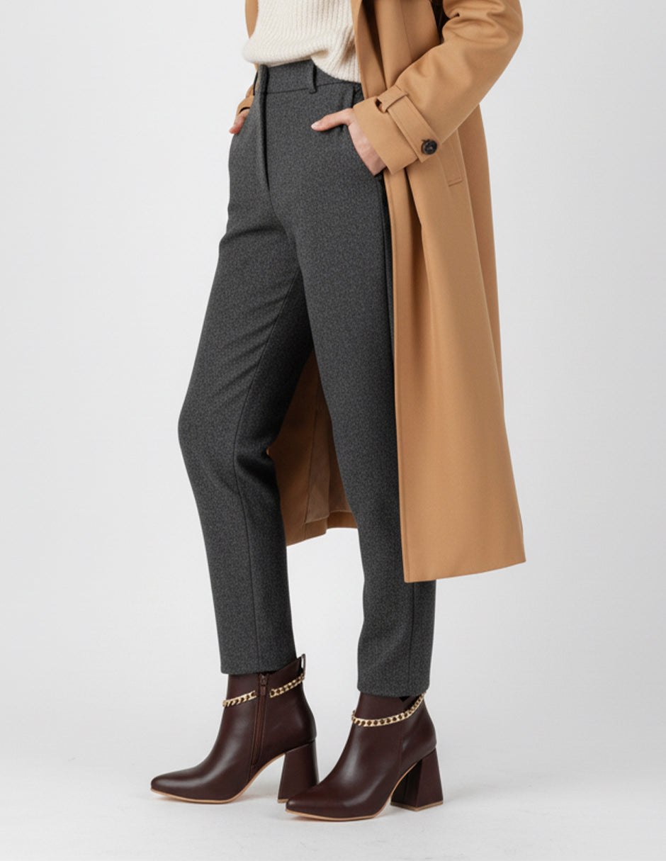 Botín con tacón Drop Day en Piel vegana – Café