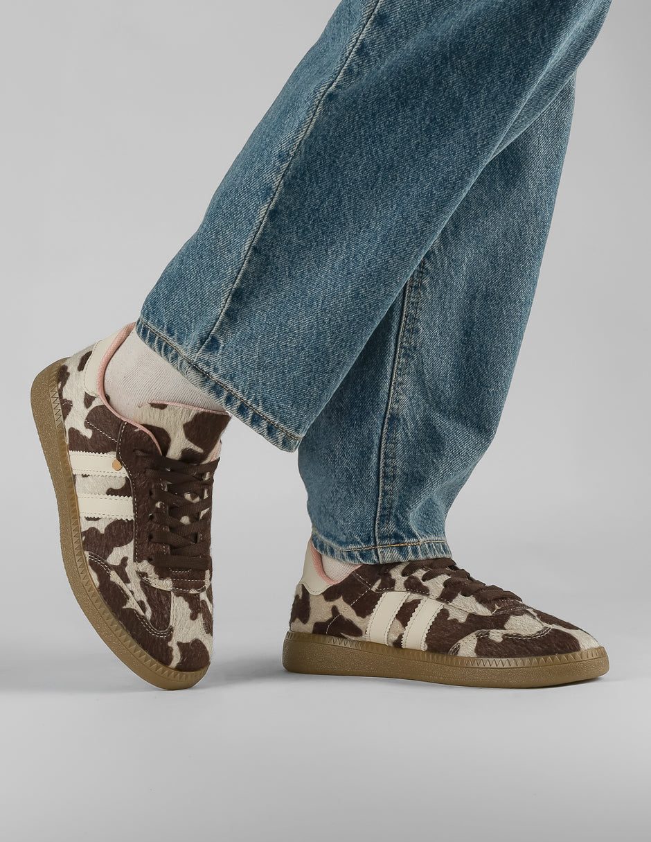 Tenis con cordones Jolene en Textil – Café