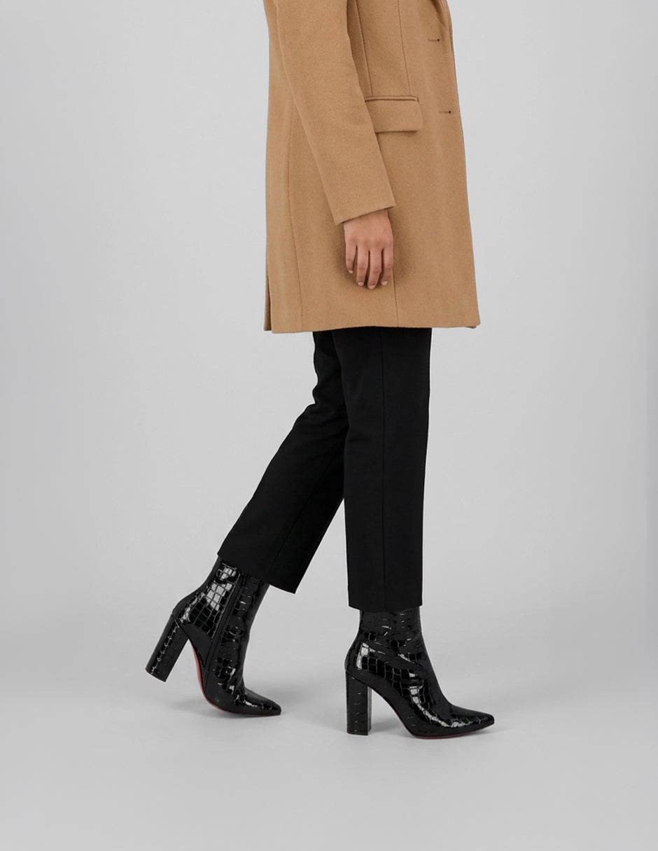Botín con tacón Sienna en Charol – Negro