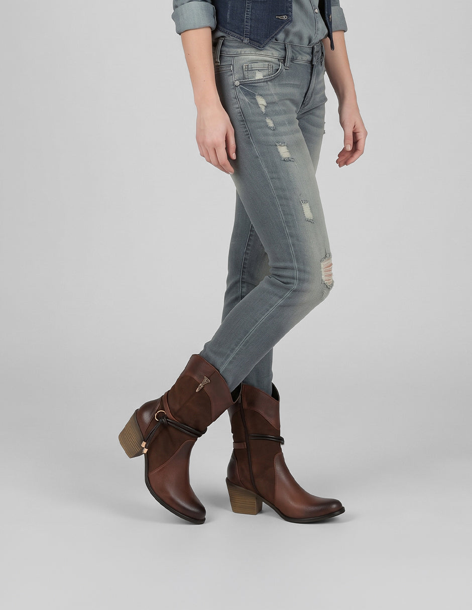 Botas tipo western Lazo en Piel vegana – Café