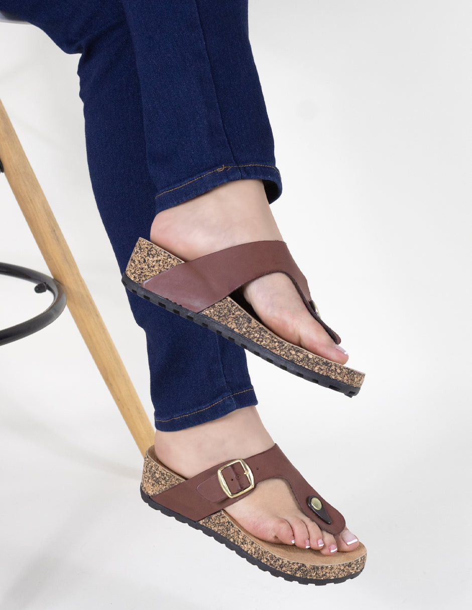 Sandalias de piso BIRTE en Piel Vegana - Café
