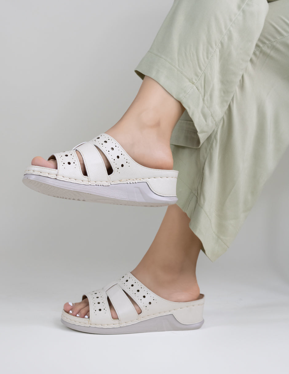 Sandalias con plataforma Hand made en Piel vegana – Beige