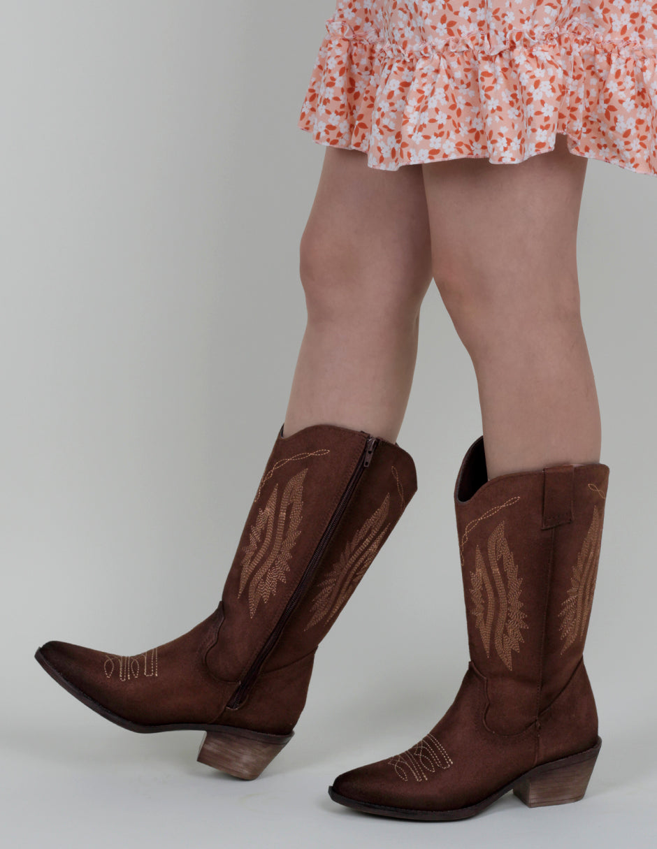 Botas tipo western West en Gamuza sintética – Café