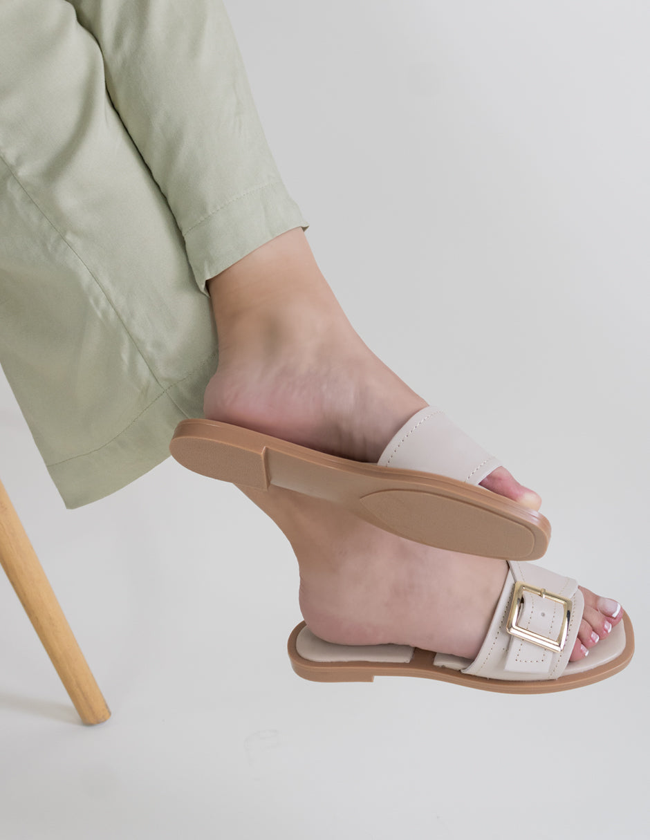 Sandalias de piso  en Piel Vegana - Beige