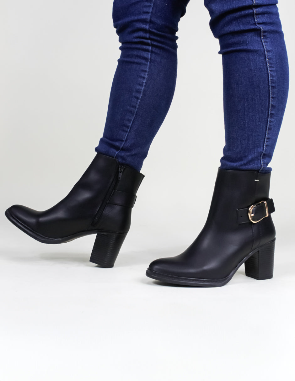 Botín con Tacón  en Piel Vegana - Negro