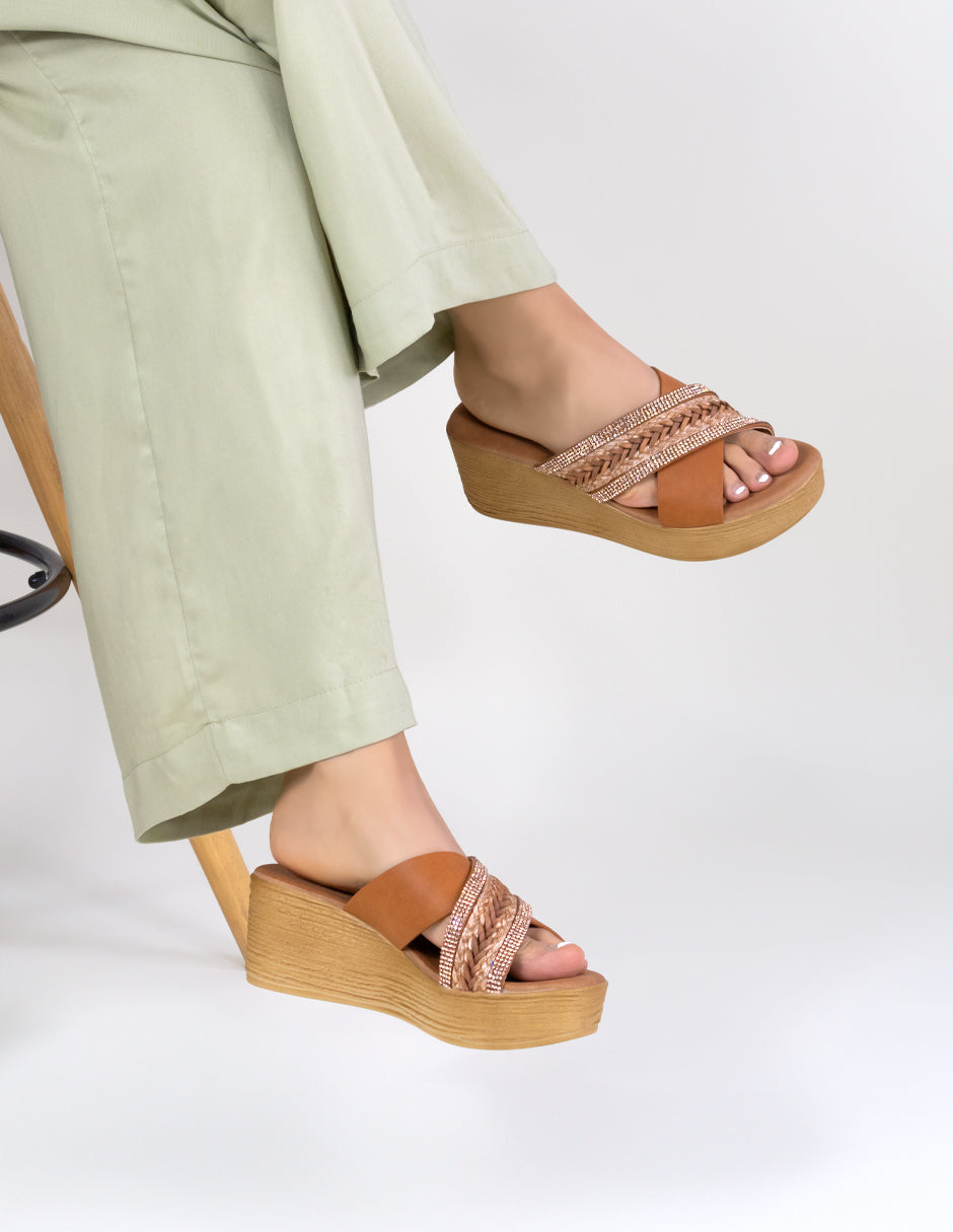 Sandalias con plataforma  en Piel vegana – Café