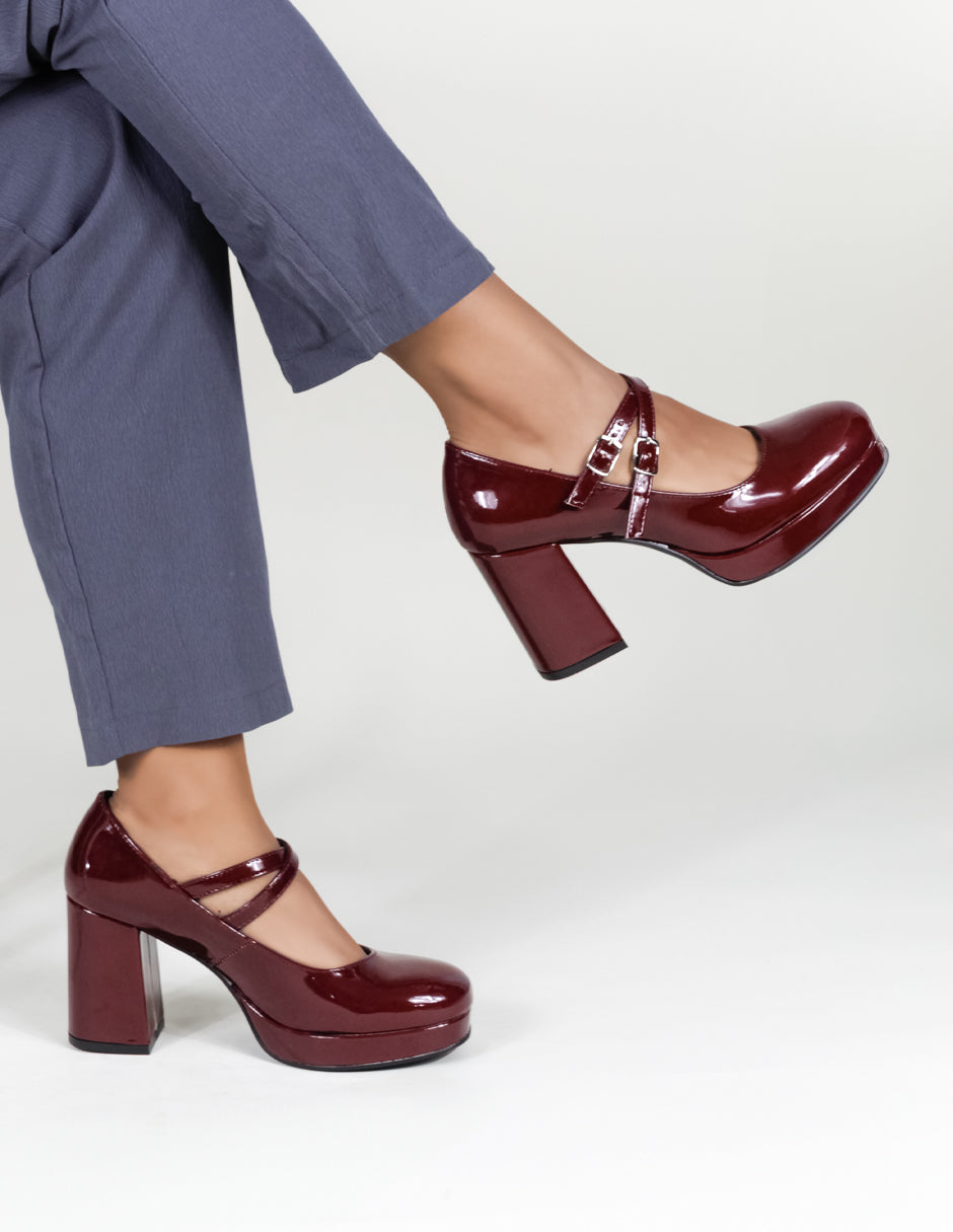 Zapatillas en Charol Rojo