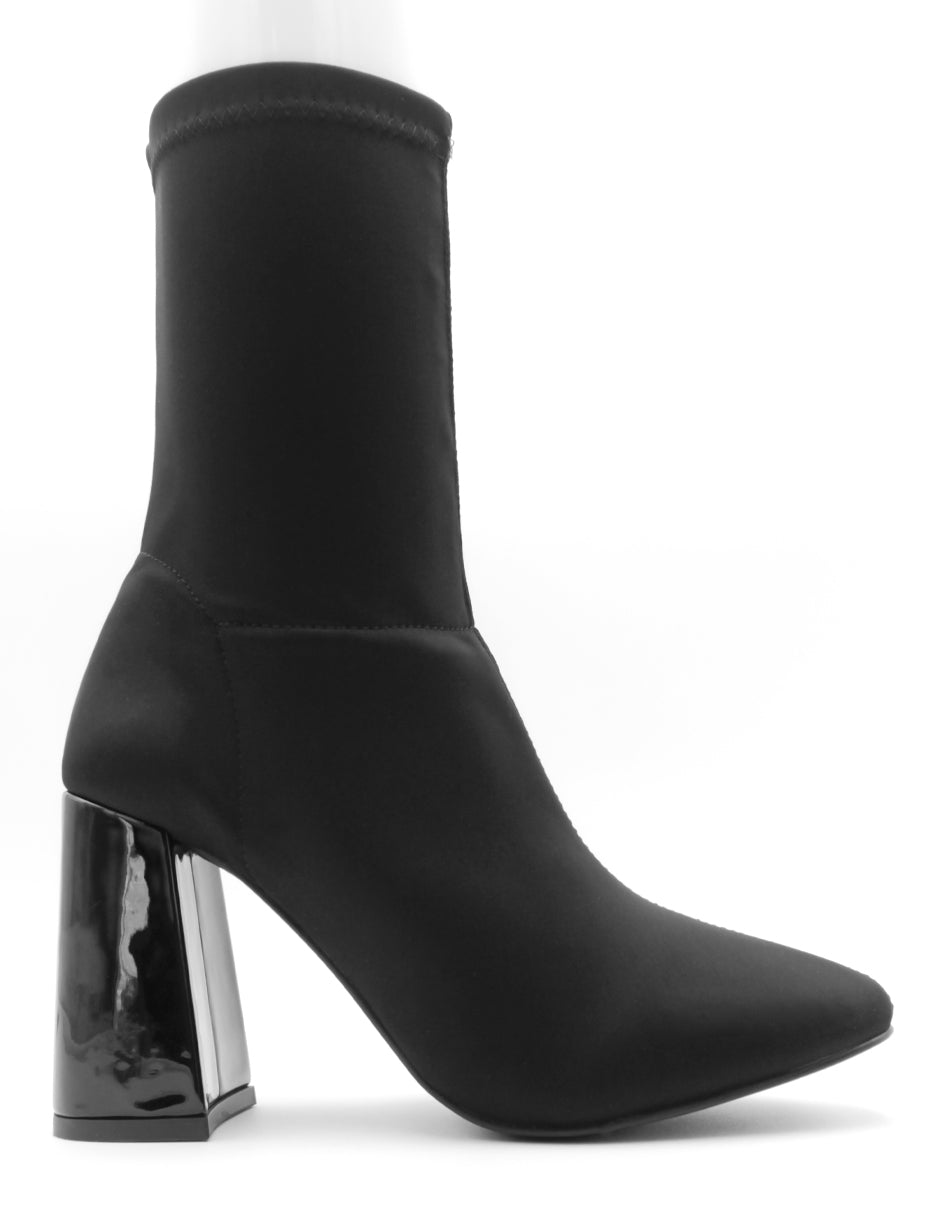 Botín con tacón Nevada en Textil – Negro