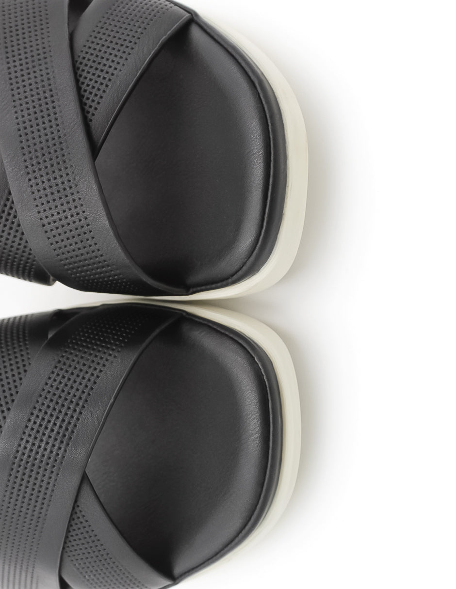 Sandalias de piso Hand made en Piel vegana – Negro
