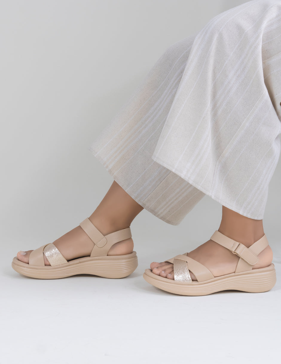 Sandalias con plataforma  en Piel vegana – Beige