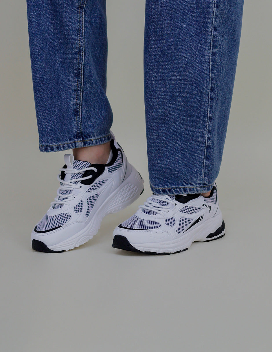 Tenis tipo deportivo   XOXO en Piel vegana – Blanco