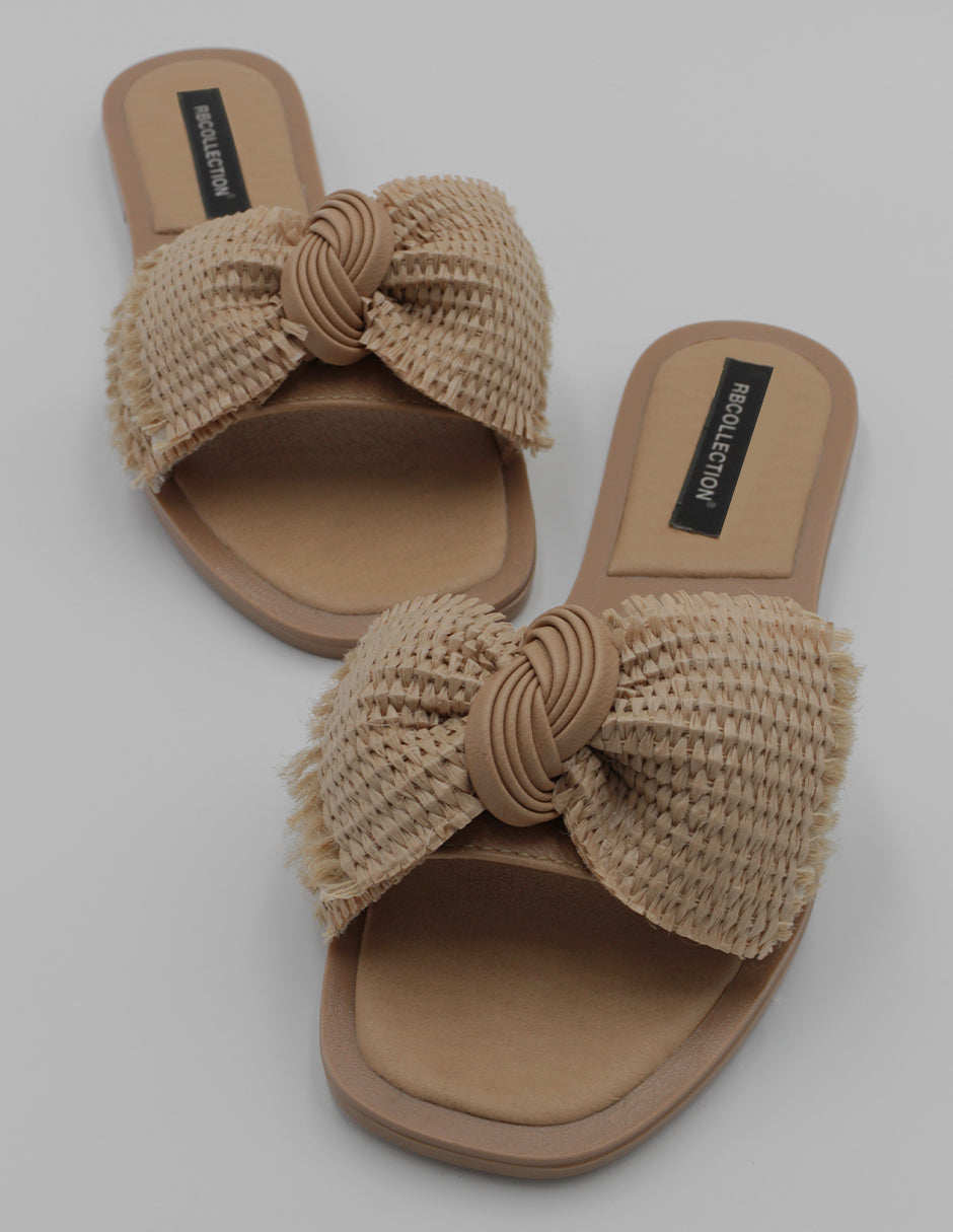 Sandalias de piso Soft en Piel vegana – Café