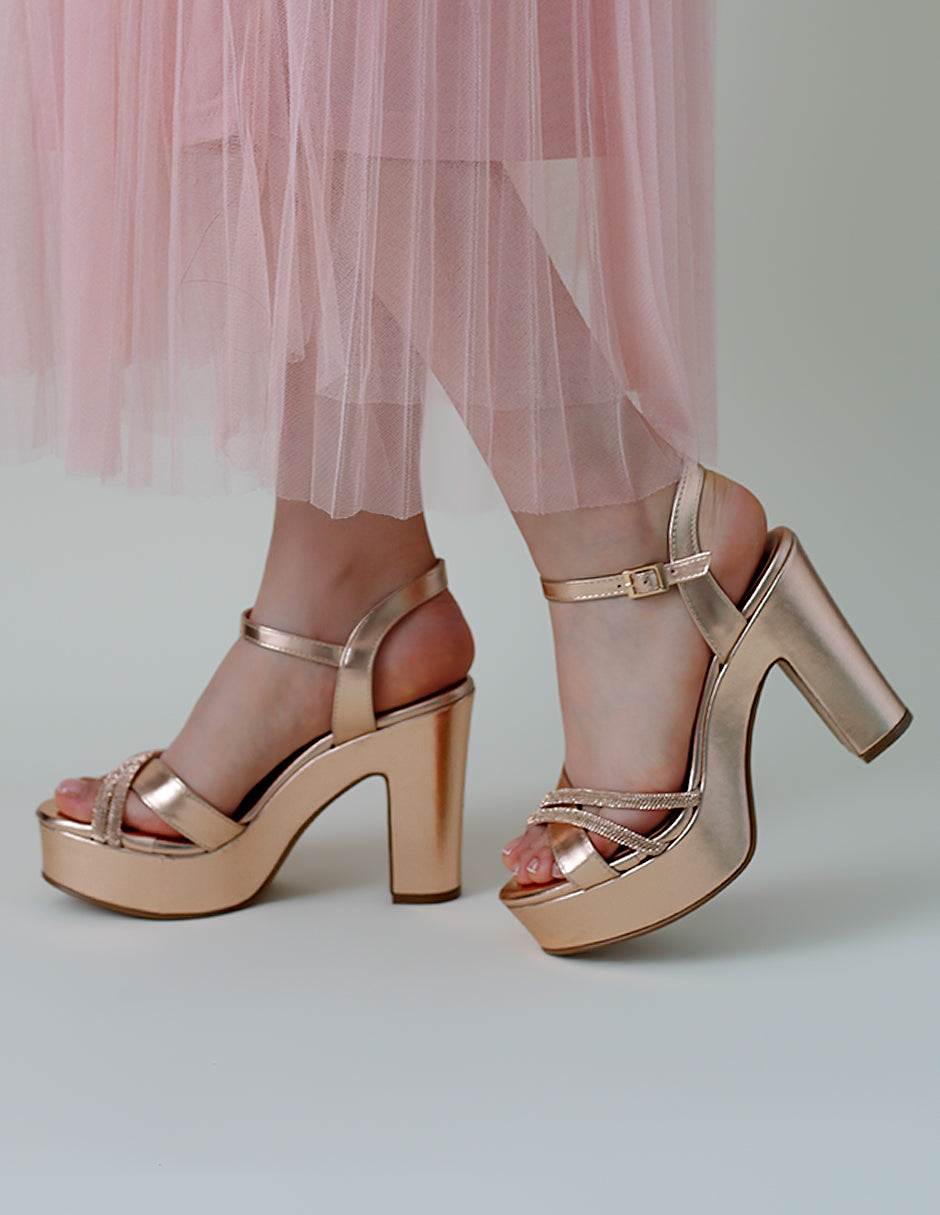 Sandalia con tacón Been en Sintético – Dorado