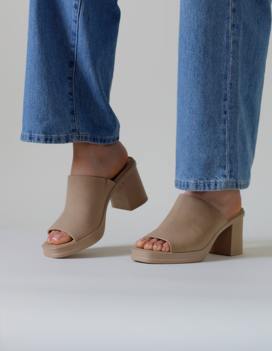Sandalia con tacón Daily en Piel vegana – Beige