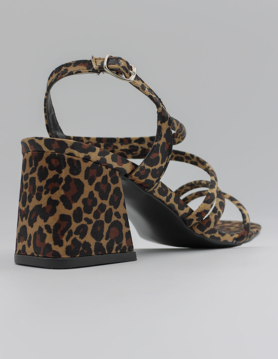 Sandalia con tacón Beeny en Textil – Café