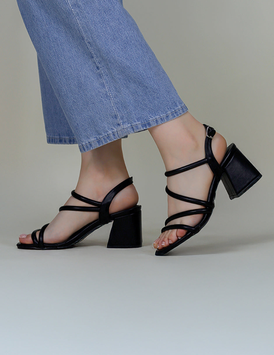 Sandalia con tacón Beeny en Piel vegana – Negro