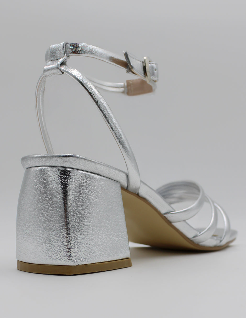Sandalia con tacón Stela en Sintético – Plata