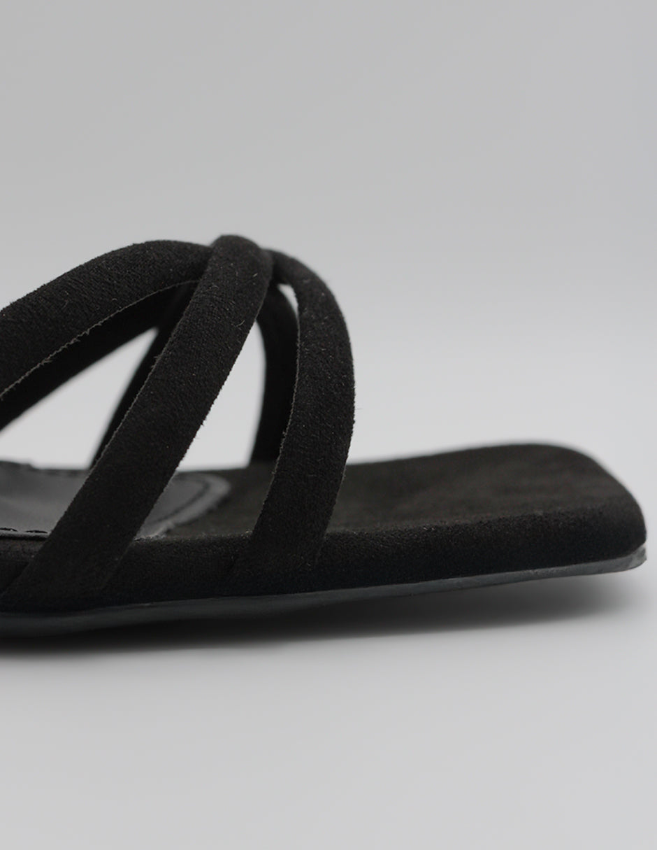 Sandalia con tacón Glam en Textil – Negro