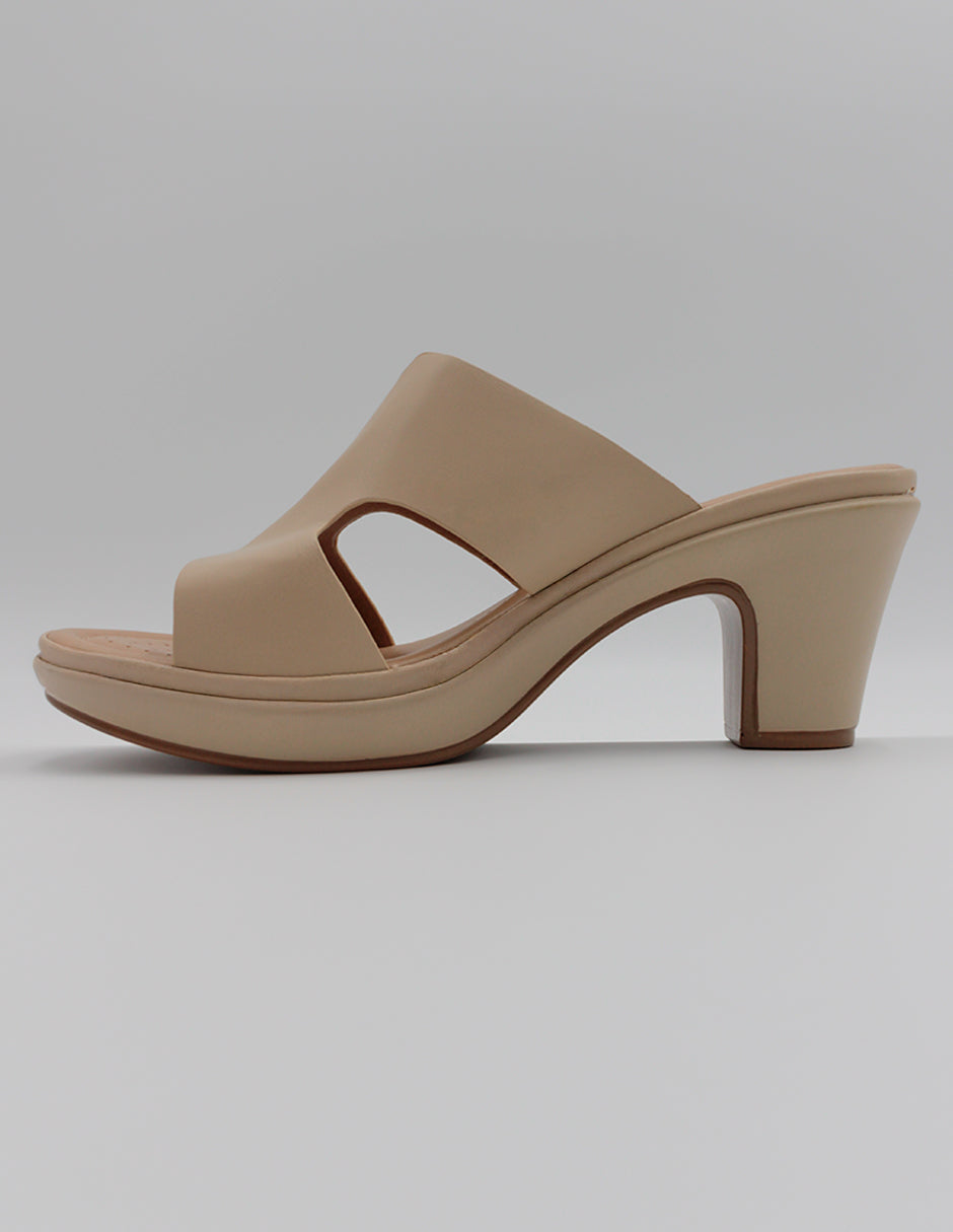 Sandalia con tacón Pou en Piel vegana – Beige