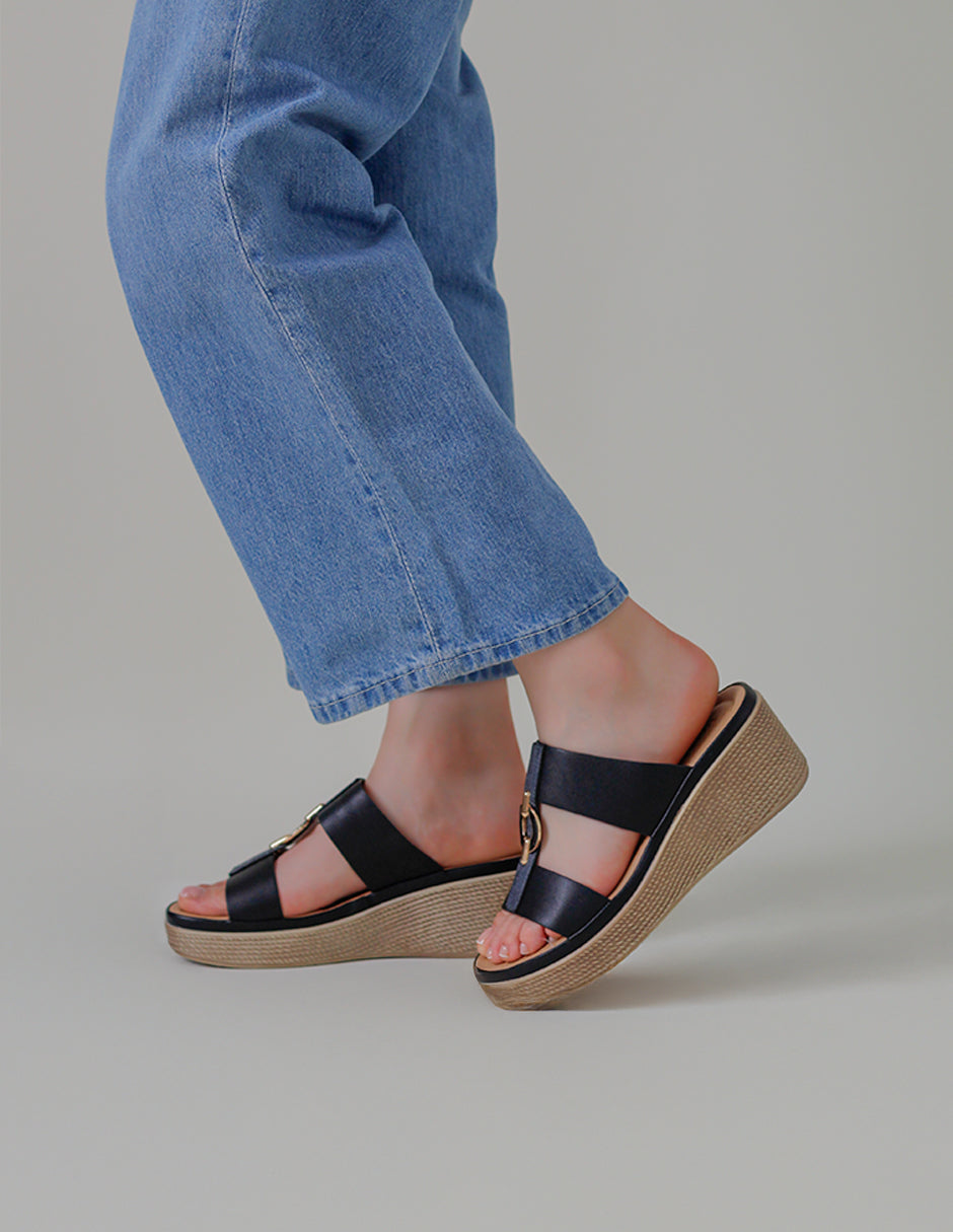 Sandalias con plataforma Daril en Piel vegana – Negro