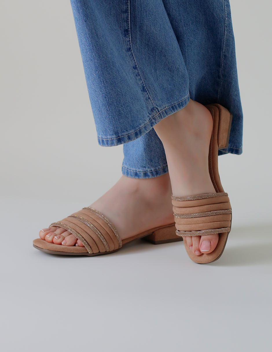 Sandalia con tacón Soft en Textil – Café