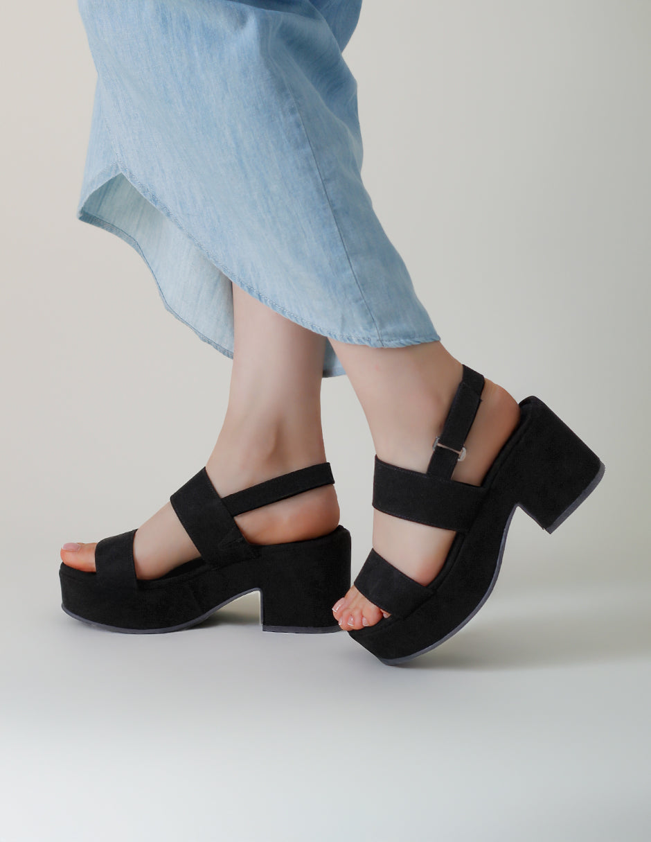 Sandalia con tacón Daily en Gamuza – Negro