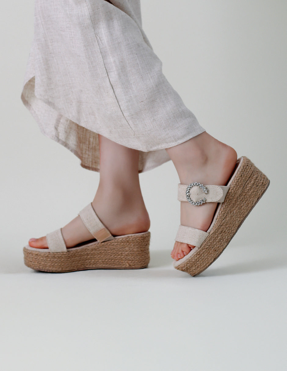 Sandalias con plataforma Yuri en Textil – Beige
