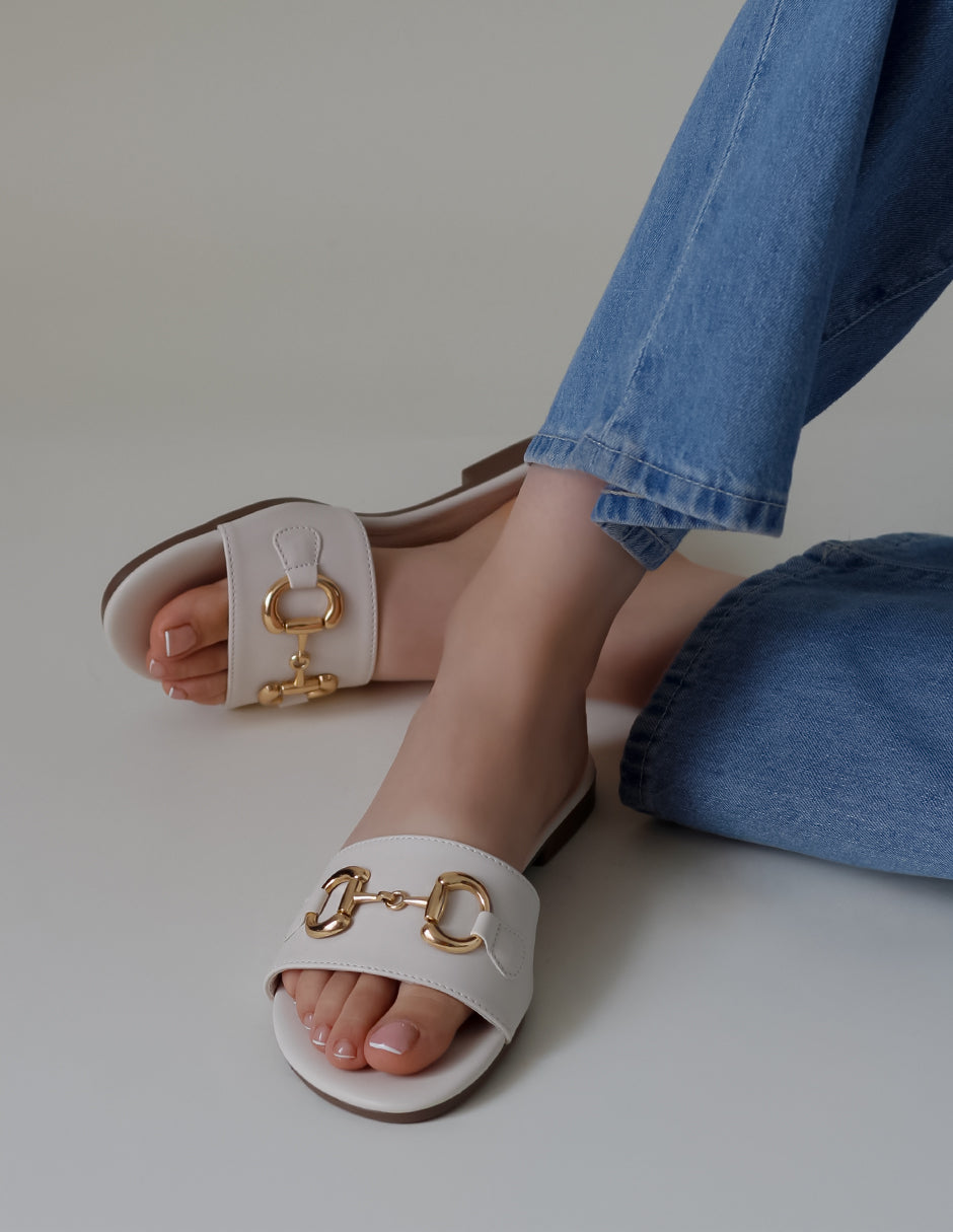 Sandalias de piso Soft en Piel vegana – Blanco