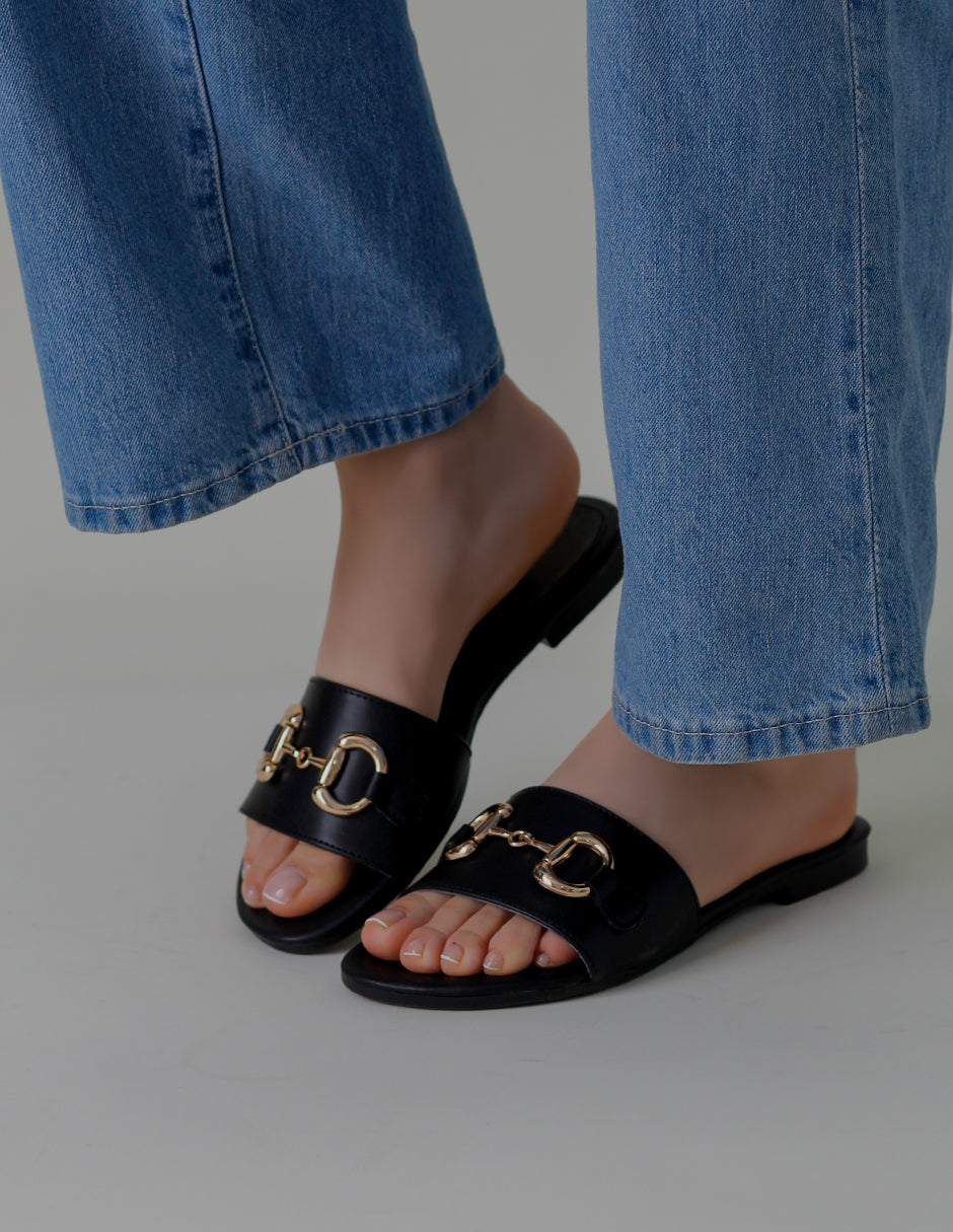 Sandalias de piso Soft en Piel vegana – Negro