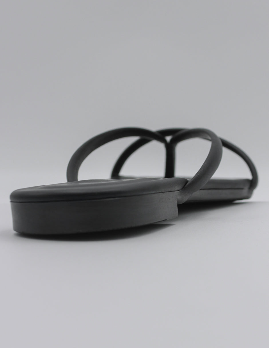 Sandalias de piso Soft en Piel vegana – Negro