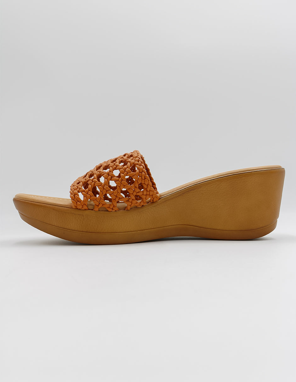Sandalias con plataforma Hand made en Piel vegana – Café