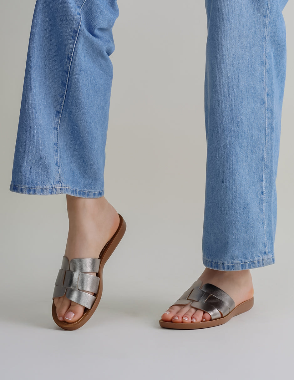 Sandalias de piso Soft en Sintético – Plata