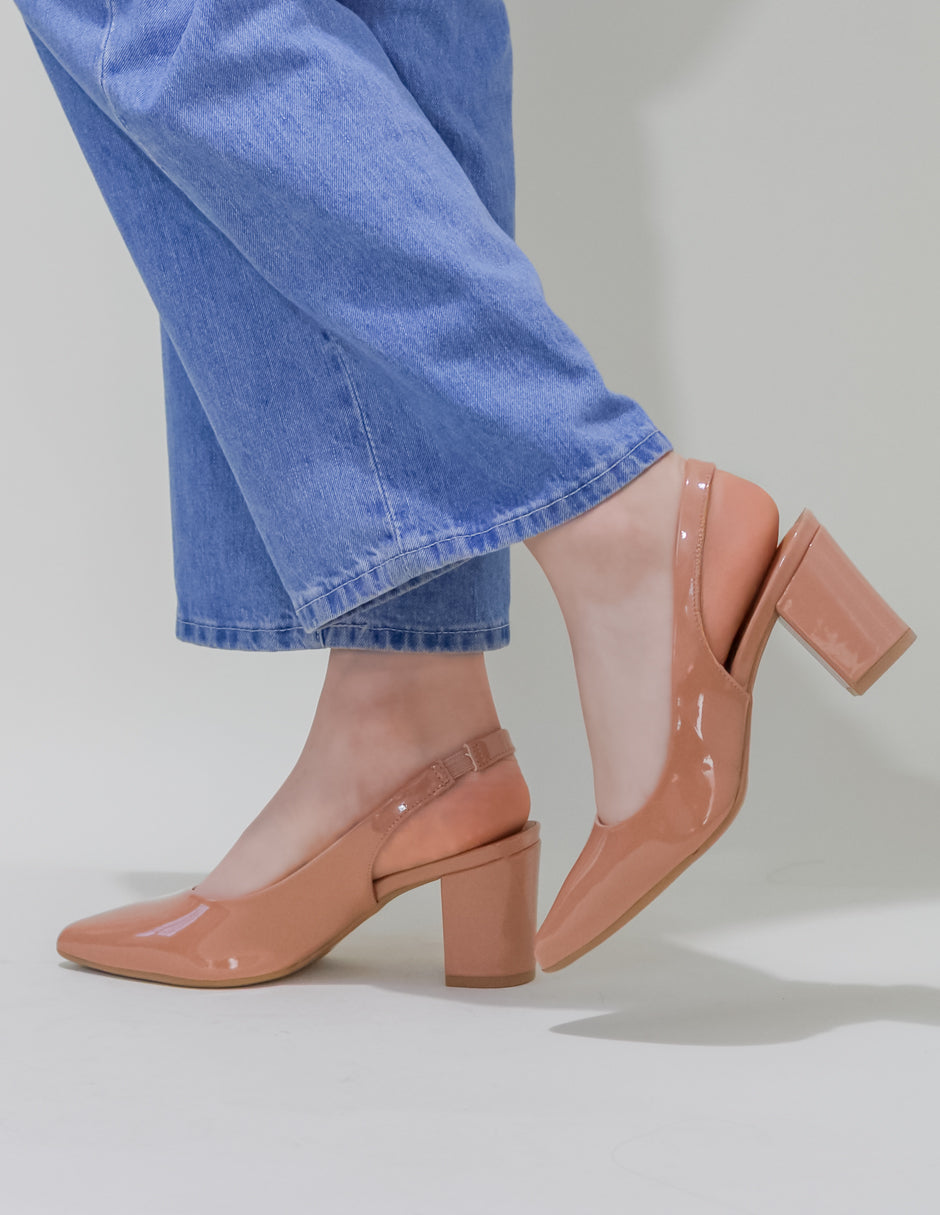 Zapatillas Leidy en Charol – Café
