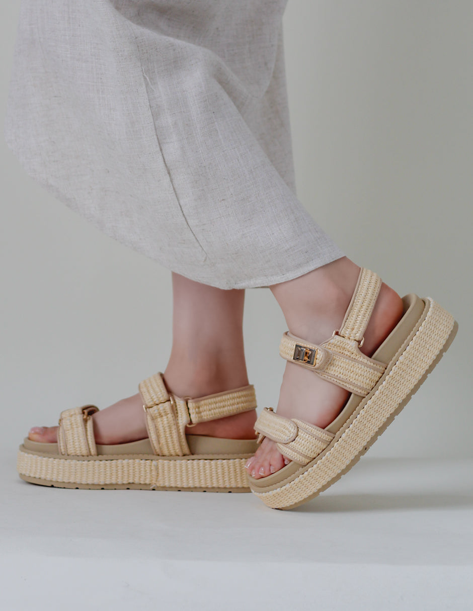 Sandalias con plataforma Yuri en Textil – Beige