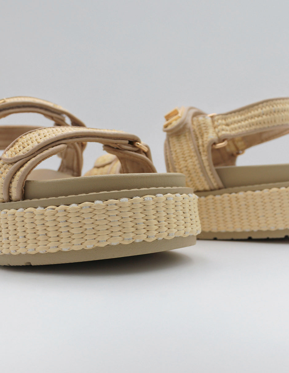 Sandalias con plataforma Yuri en Textil – Beige