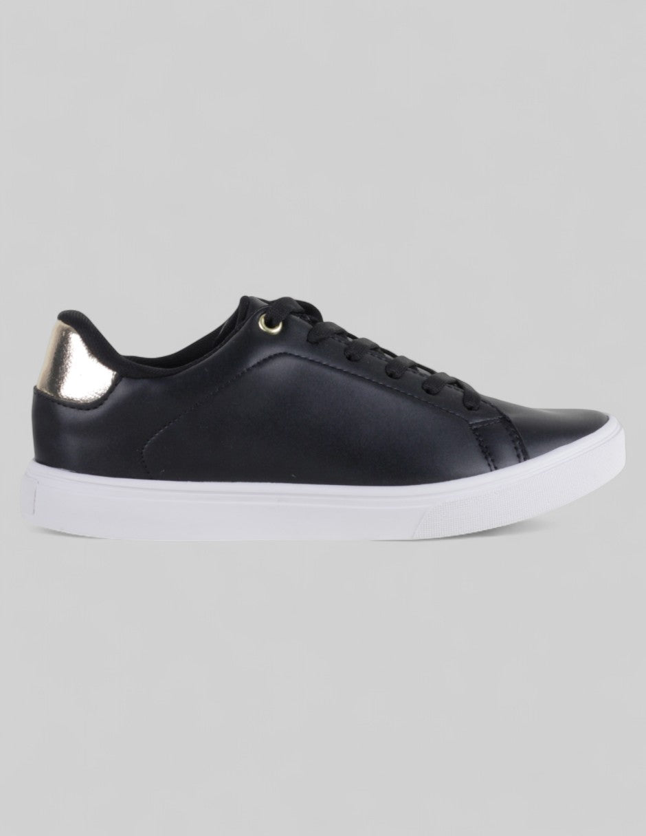 Tenis con cordones  Xoxo en Sintético – Negro