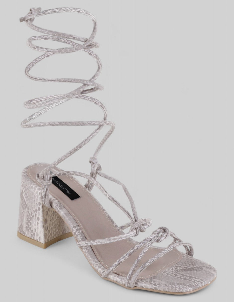 Sandalia con tacón Exterior Piel vegana Color Beige Para Mujer De RBCOLLECTION