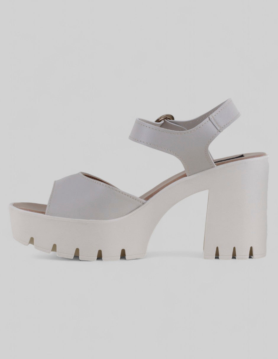 Sandalia con tacón Gina en Piel vegana – Beige