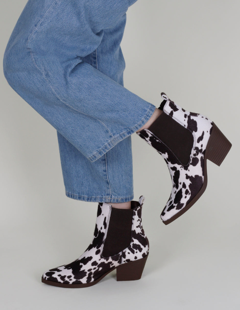 Botas tipo western Zhara en Textil – Multicolor